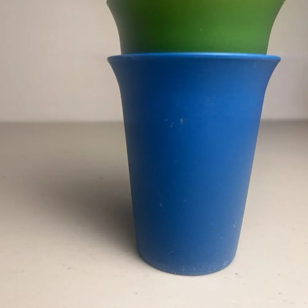 Vintage Tupperware Bell Tumblers Stackable 7 oz Cups #109 Set Of 4 Primary Color